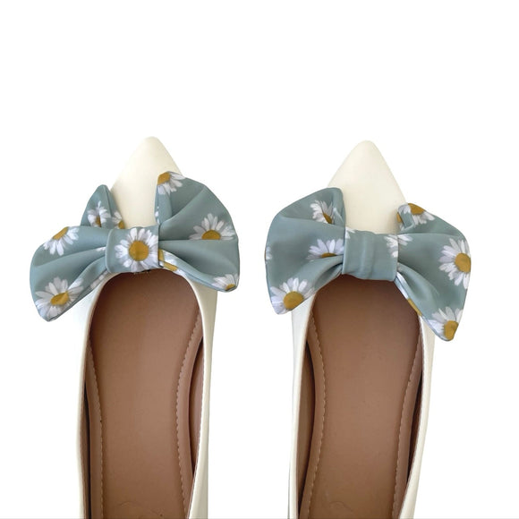 Daisy Shoe Bow Clips 
