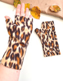 Long fingerless leopard print gloves 